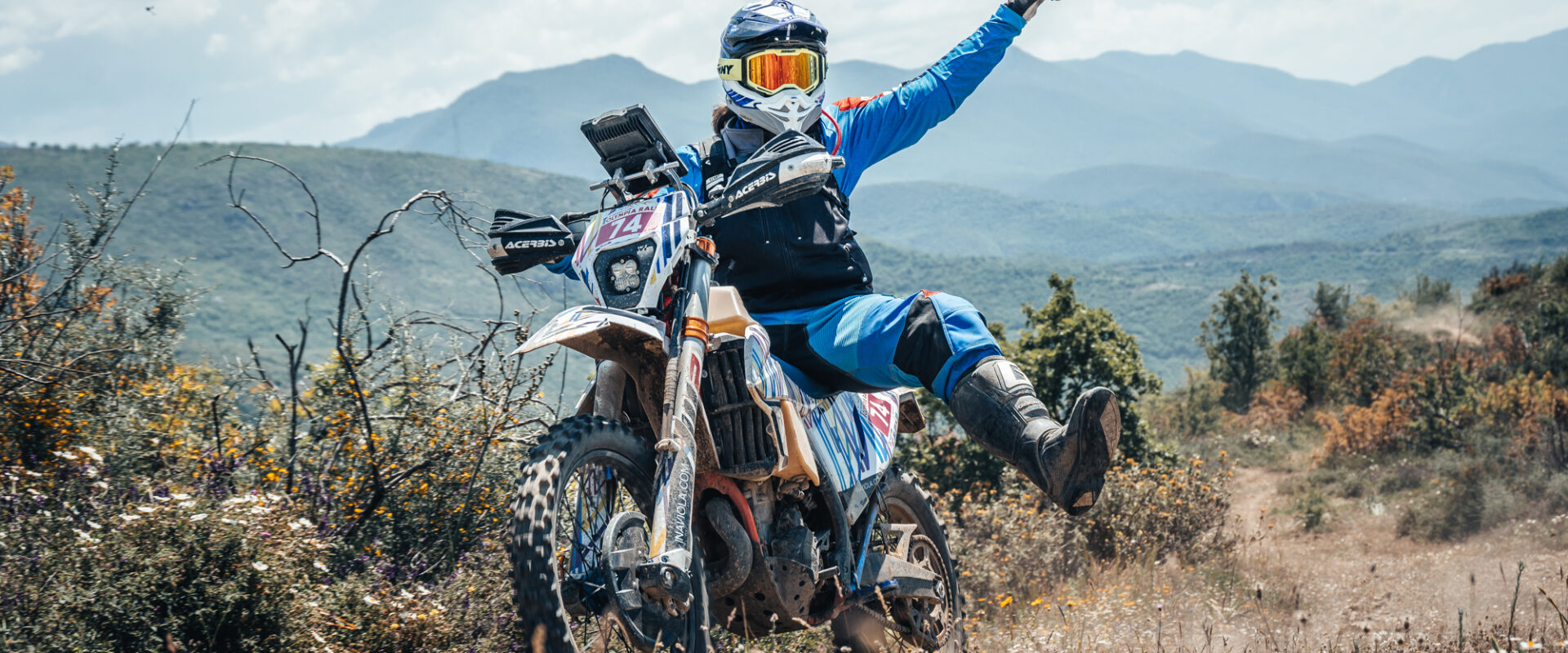 ALX2239 1 Olympia rally